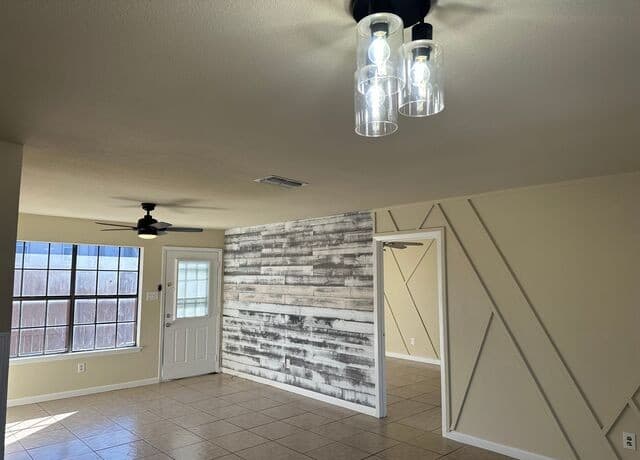 605 Oak Park Unit 605