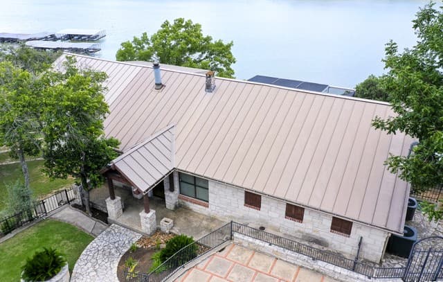 481 Private Road 2610