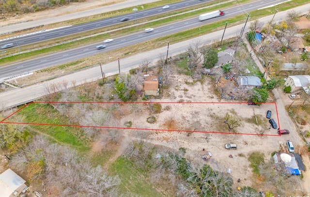13740 Interstate 35