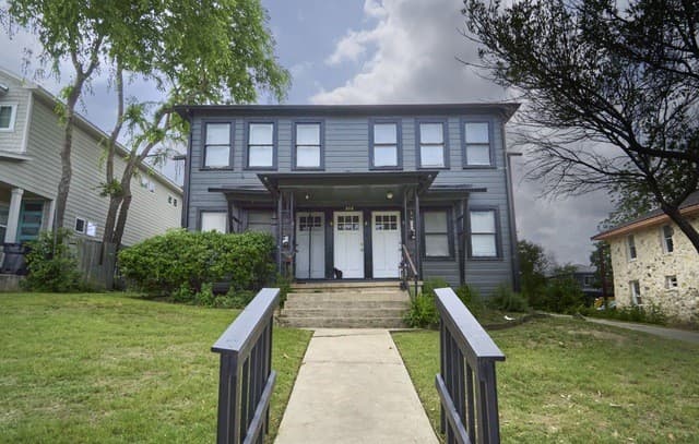 218 Claremont