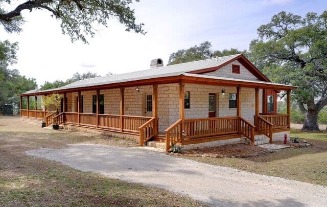 6573 Ranch Road 165