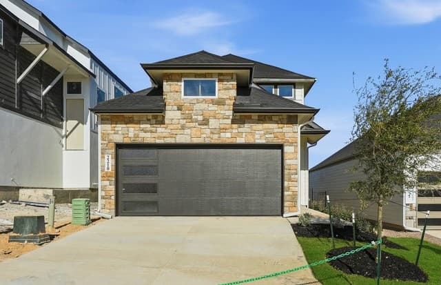 2210 Briggs Summit