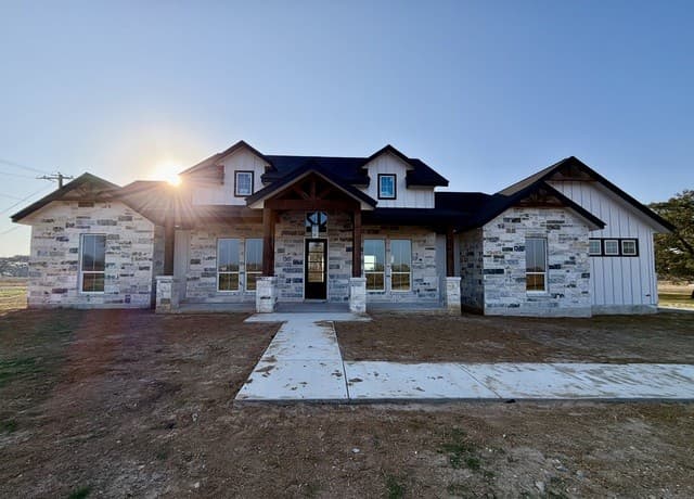 712 County Road 320