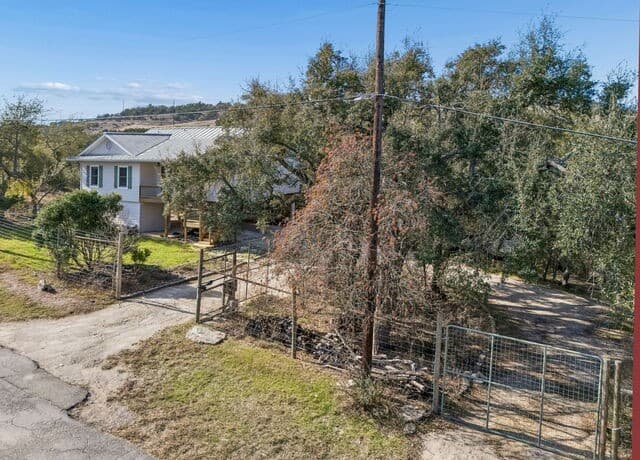 515 Valley Ridge