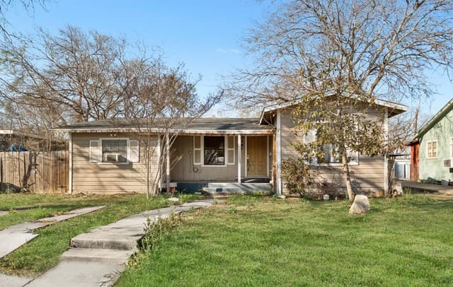 241 Archimedes Dr, San Antonio, TX 78223