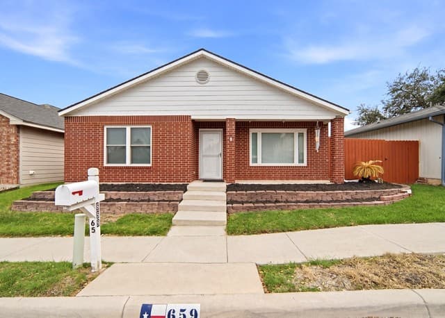 659 Meadow Arbor Ln