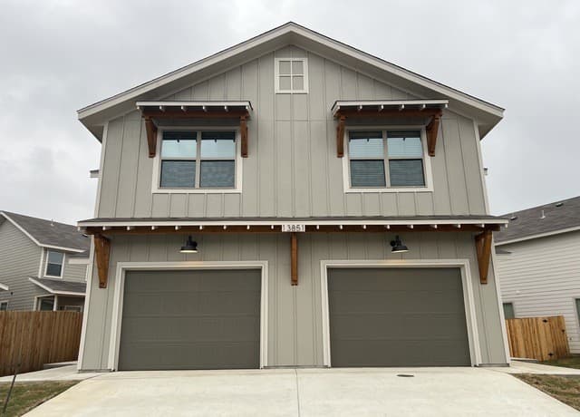 13851 Enzo Gate Unit 101