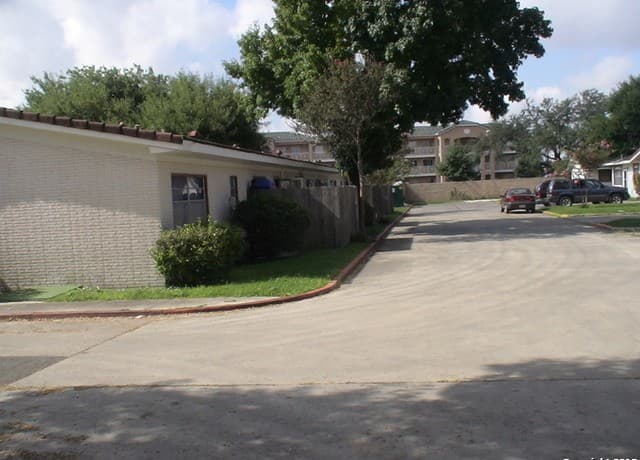 7923 Donore Pl Unit 16