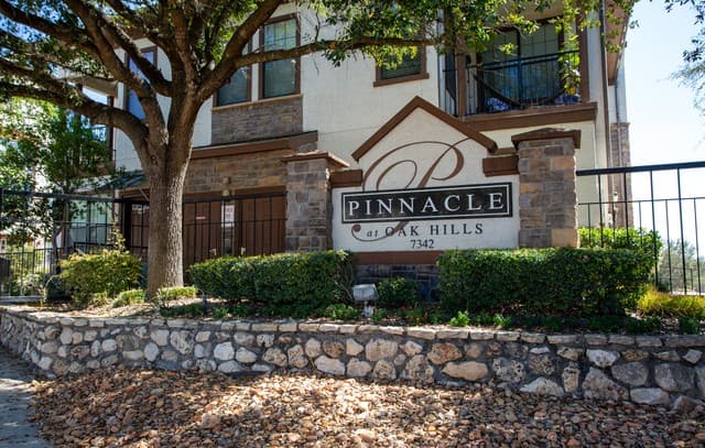 7342 Oak Manor Unit 7109