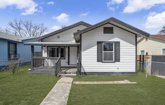 1325 W Mariposa