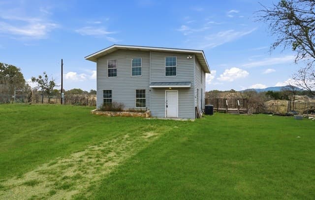 477 Bandera Dr