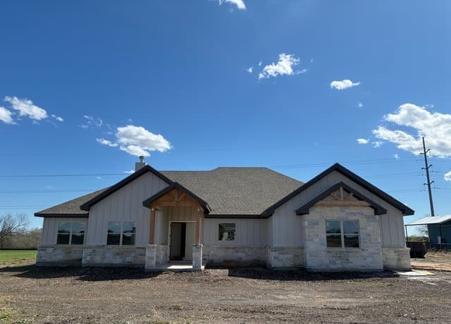 313 Farmhouse Drive