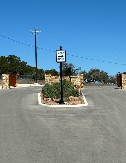 104 Cold Springs Canyon