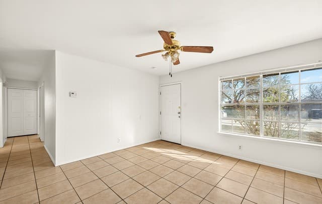 5823 Castle Brook