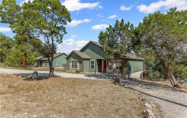 5465 Chimney Rock