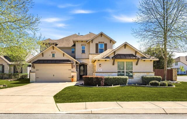 8914 Fowler Hill