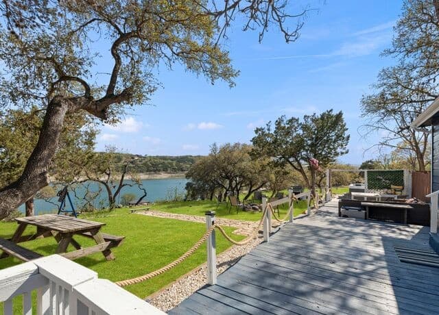 528 Rimrock Pass