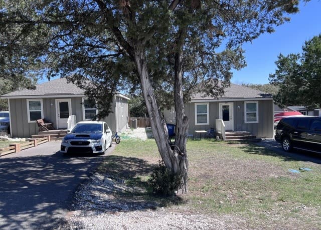 1755 Live Oak