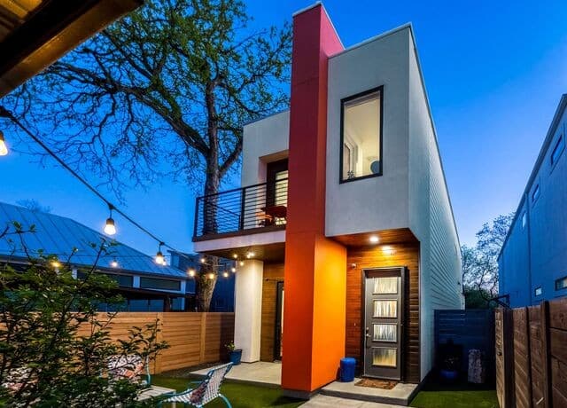 132 Clay, San Antonio, TX 78204