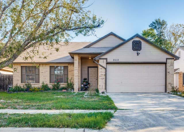 2612 Cedar