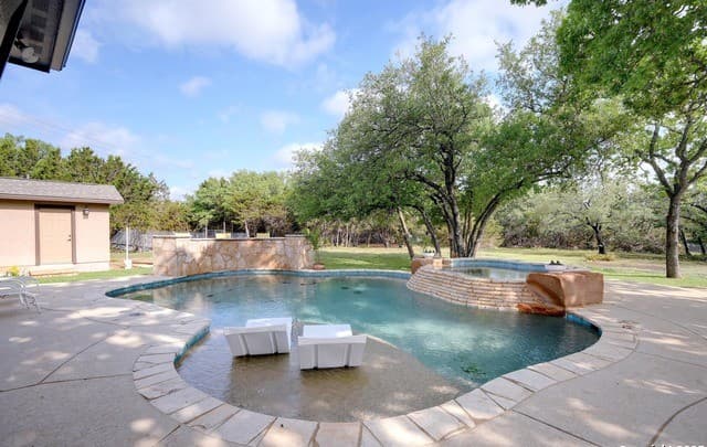 101 La Rosa Drive