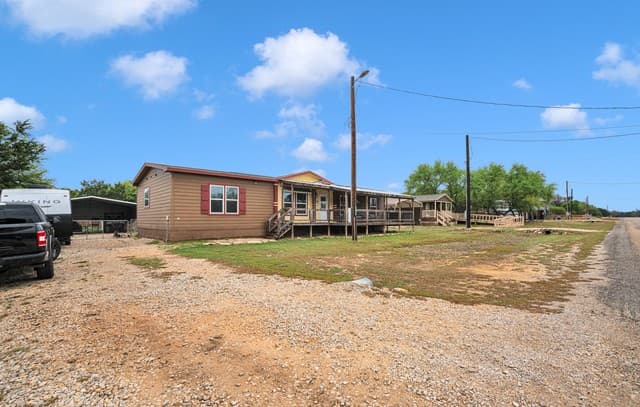 592 Private Road 1510
