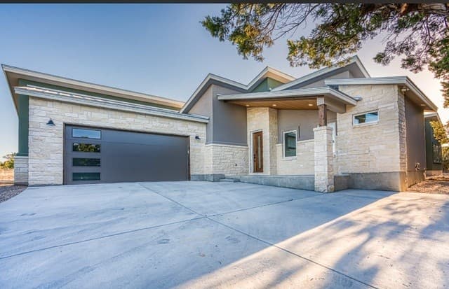 7809 Ventura, Selma, TX 78154