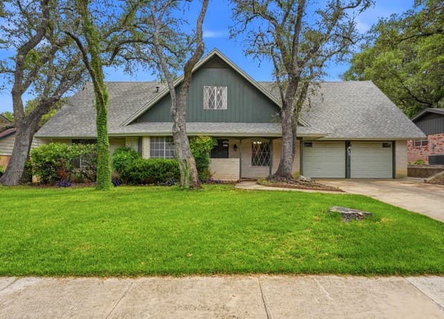 726 Firefly Dr
