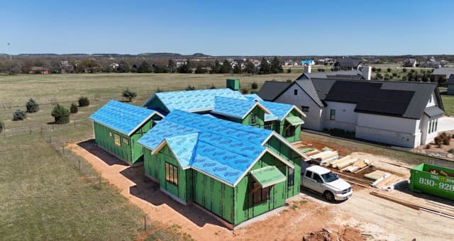 208 Interlaken St, Fredericksburg, TX 78624