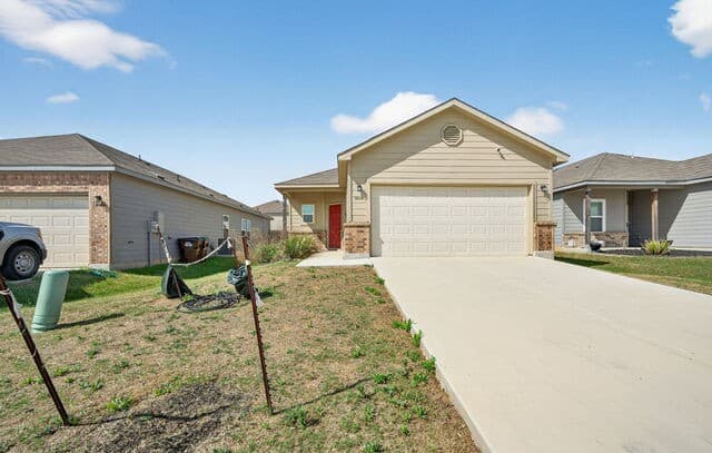 14643 Hackamore Way
