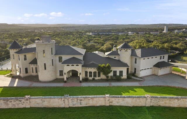 6762 Manor Hl