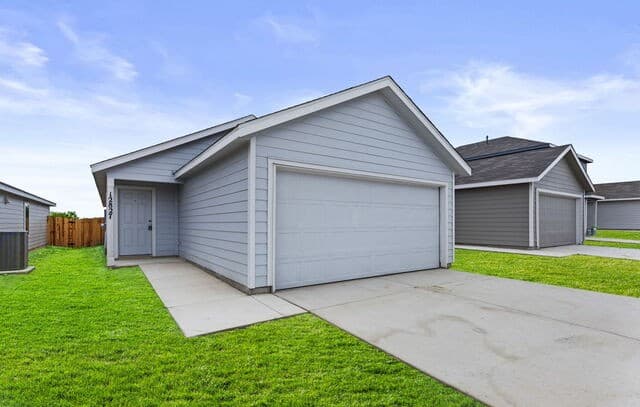 12827 Kathleen St