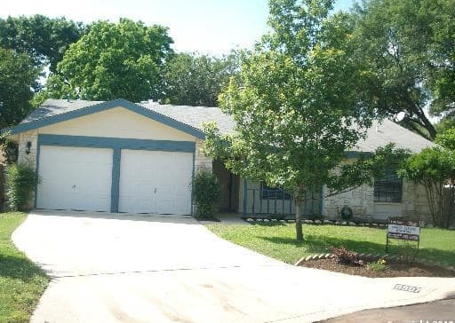 8907 Timber Elm St