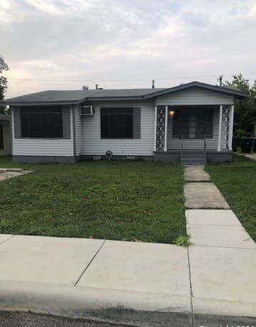 215 Edna Ave