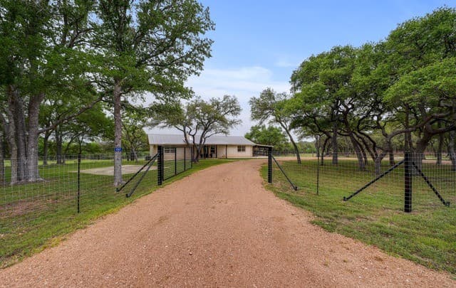 1267 River Bend Dr