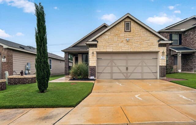 4615 Trevor Way