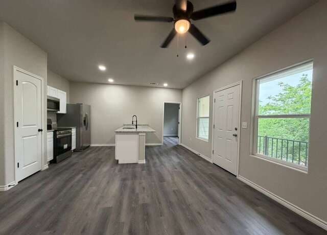 7616 Windsor Oaks