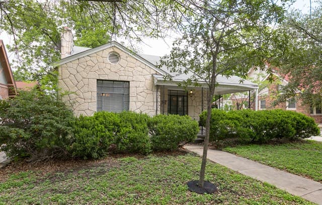 147 North Dr
