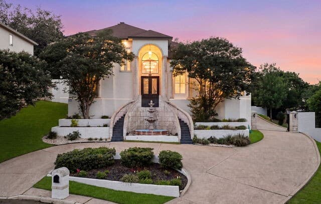 3 Benchwood Cir