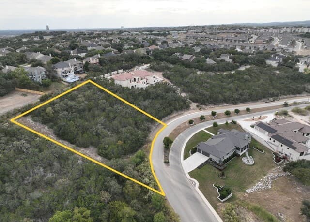 542 Winding Ravine