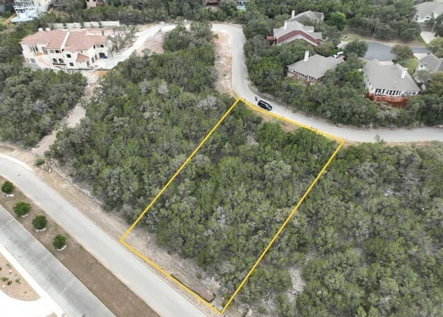 518 Winding Ravine