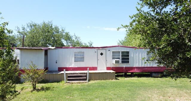 80 San Antonio St