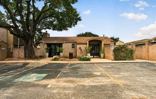 3678 Hidden Dr. Unit 2906