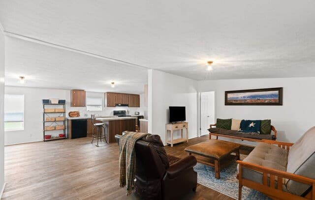 12606 Toro Dr