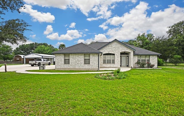 125 Red Oak Trl