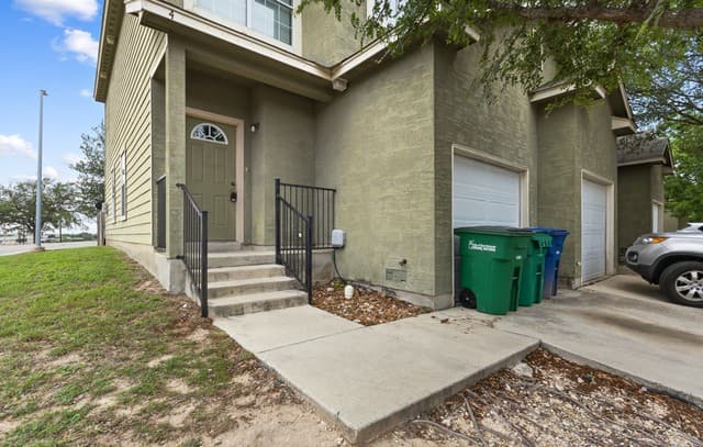 5002 Summit Wood Unit 4