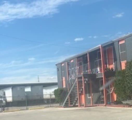 515 Humble Ave Unit 106