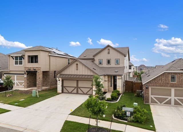 2058 Egret Ave