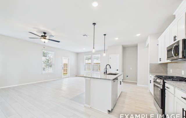 285 W Quill Dr Building 5