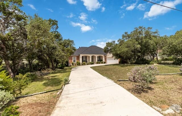 573 Mountain Oaks Dr
